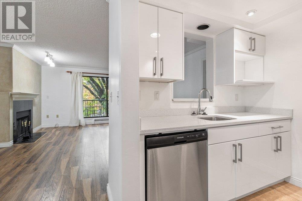 304-1169 Nelson Street, Vancouver, BC, V6E 1J3