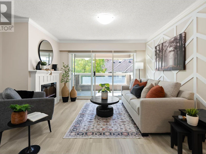 213 - 932 Robinson Street, Coquitlam BC V3J 7R8