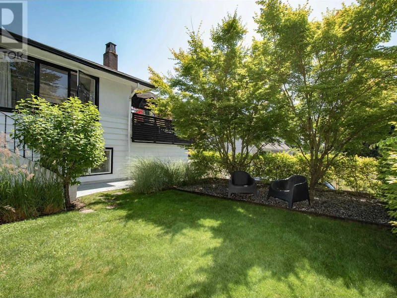 3588 Norwood Avenue, North Vancouver BC V7N 3P5