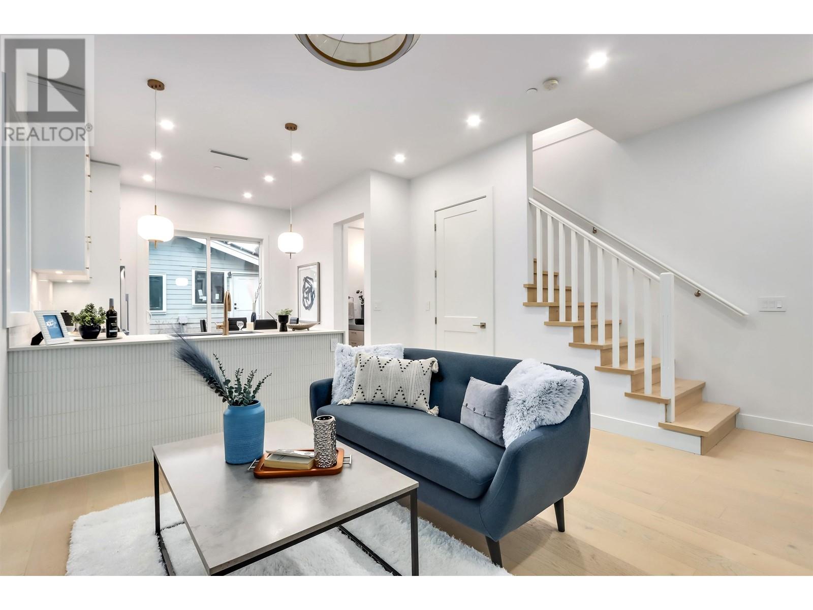 1995 Kitchener Street, Vancouver, BC, V5L 2W6