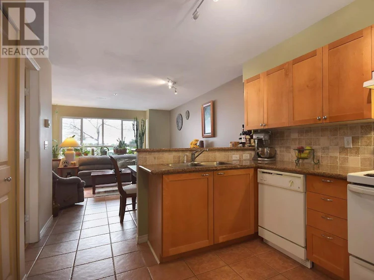 118-5355 Boundary Road, Vancouver, BC, V5R 6G2