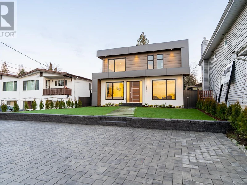 7740 Rosewood Street, Burnaby BC V5E 2H1