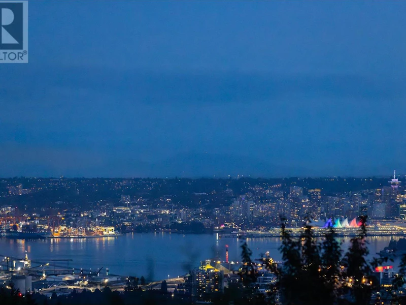 933 Eyremount Drive, West Vancouver BC V7S 2B2