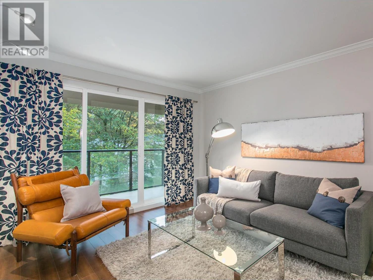 308-1440 East Broadway, Vancouver, BC, V5N 5P2