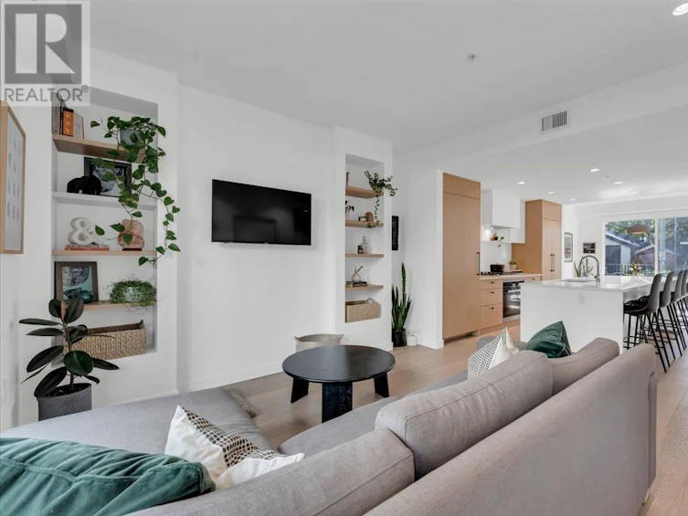 34-92 West King Edward Avenue, Vancouver, BC, V5Y 0N6