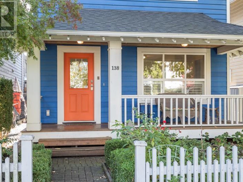 138 Star Crescent, New Westminster BC V3M 6X5