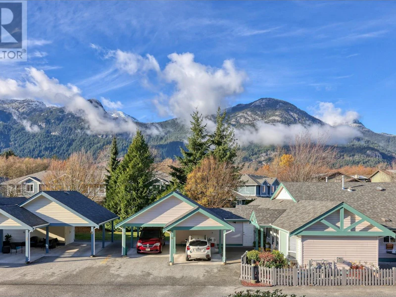 207 - 1203 Pemberton Avenue, Squamish BC V8B 0J7