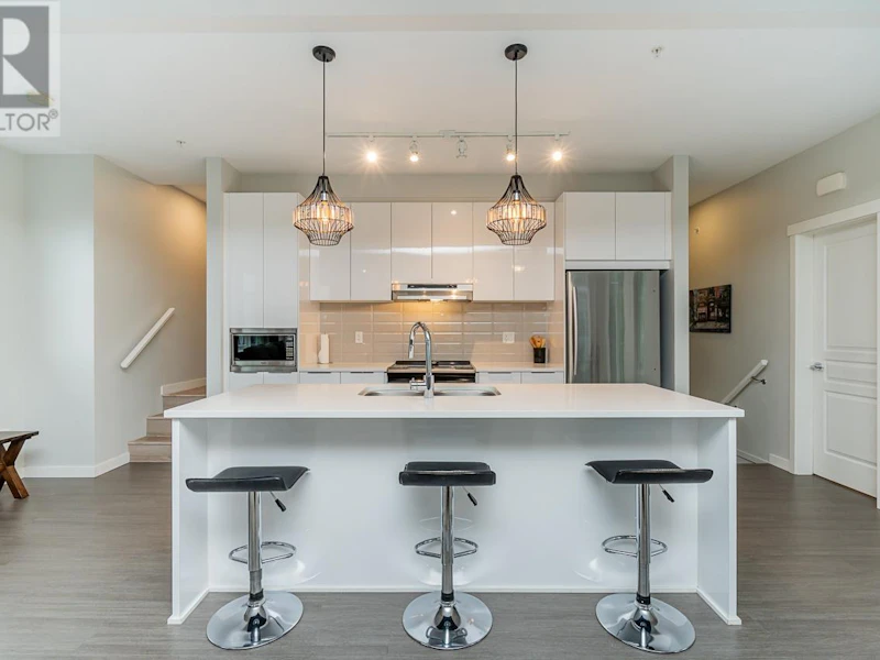 1201 - 11295 Pazarena Place, Maple Ridge BC