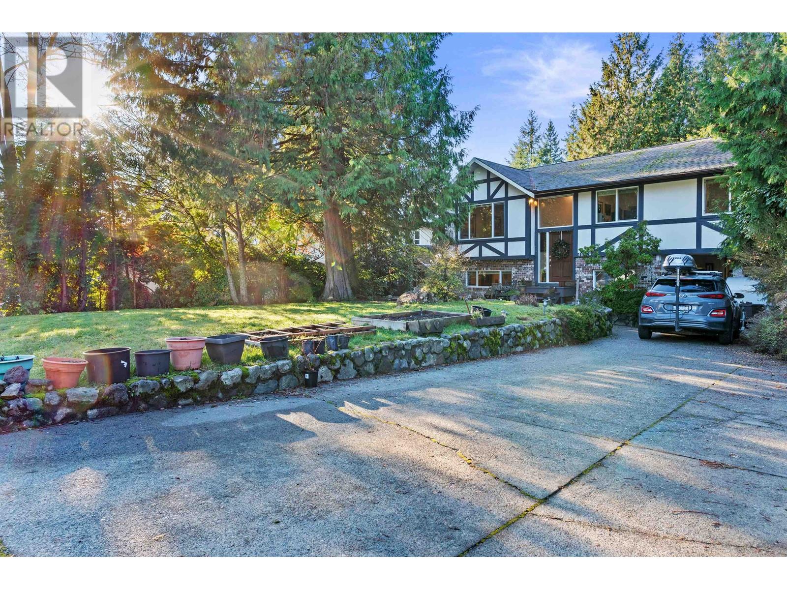 40368 Kintyre Drive, Squamish, BC, V8E 0J6