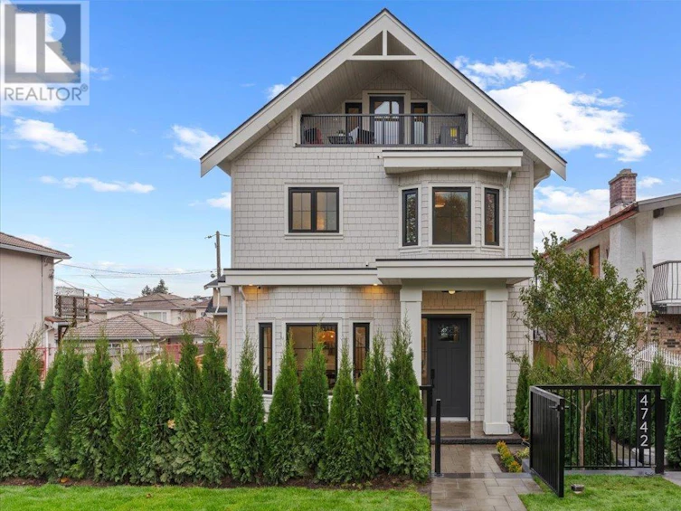 4740 Argyle Street, Vancouver, BC, V5N 3X8