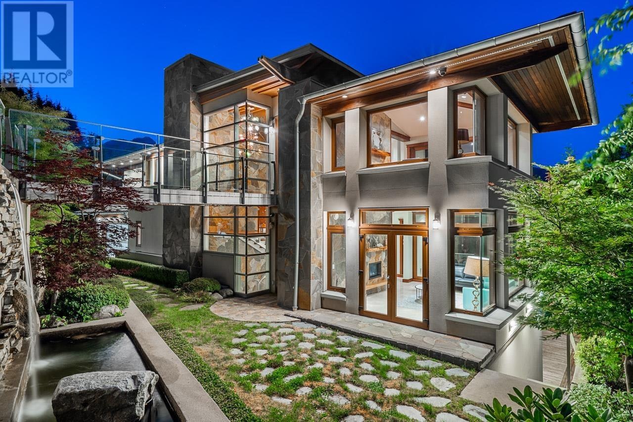 561 Ballantree Road, West Vancouver, BC, V7S 1W4