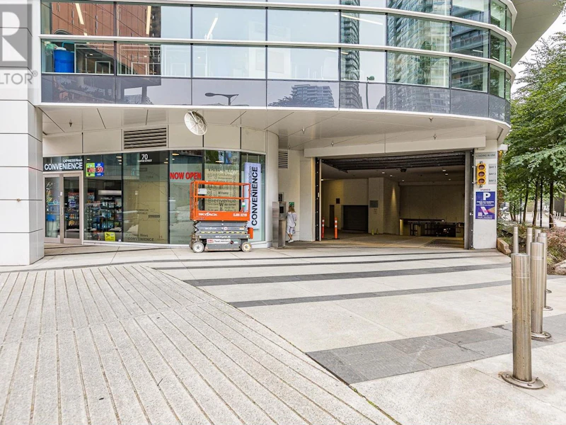 901 - 68 Smithe Street, Vancouver BC V6B 1M7