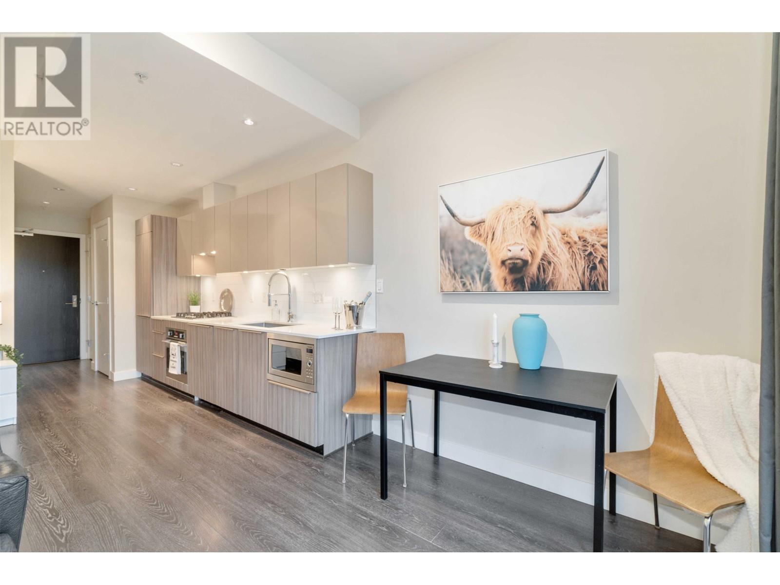 425-1588 East Hastings Street, Vancouver, BC, V5L 0B8