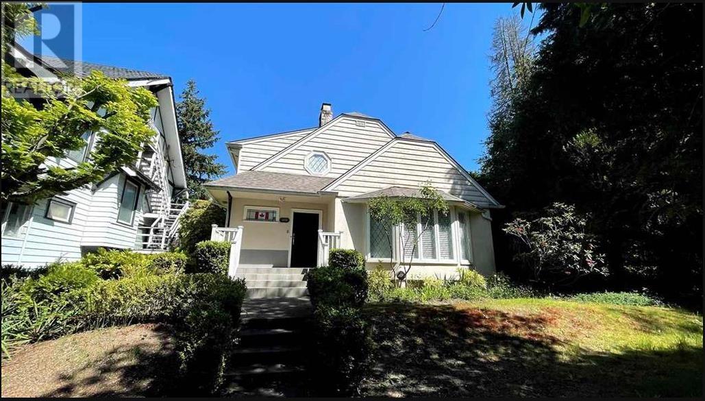 5038 Granville Street, Vancouver, BC, V6M 3B4