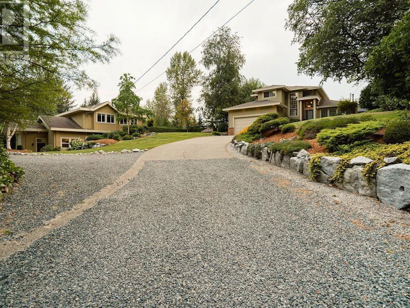 13063 256th Street, Maple Ridge BC V4R 1C9