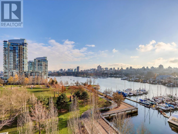 902-633 Kinghorne Mews, Vancouver, BC, V6Z 3H3