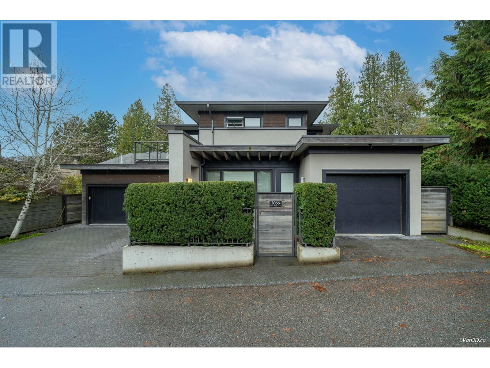 2066 Fulton Avenue, West Vancouver, BC, V7V 1T4