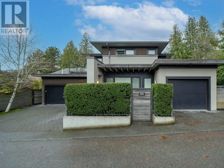 2066 Fulton Avenue, West Vancouver, BC, V7V 1T4