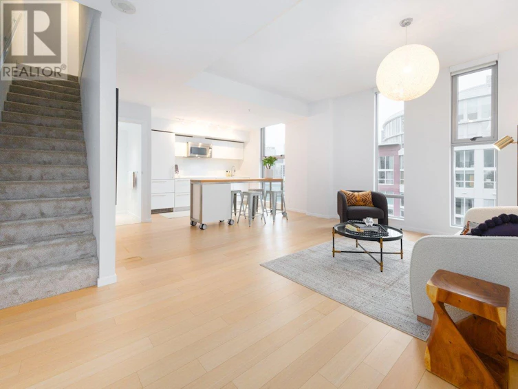 2501-999 Seymour Street, Vancouver, BC, V6B 0M5