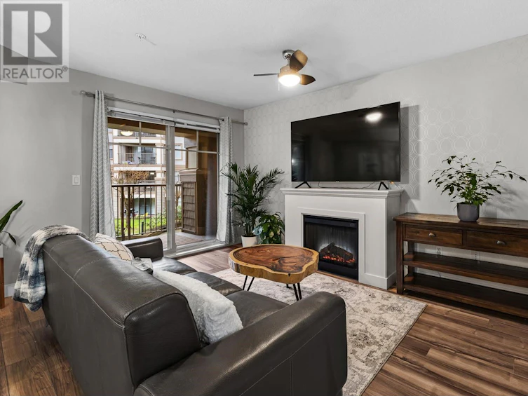 202-12248 224 Street, Maple Ridge, BC, V2X 8W6