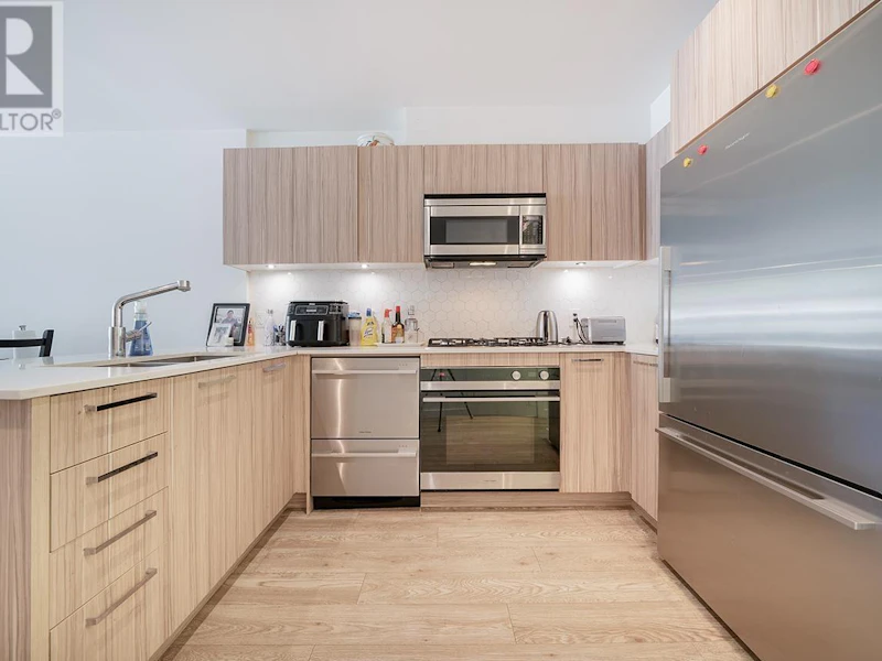 313 - 1061 Marine Drive, North Vancouver BC