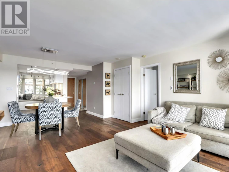 513-888 Beach Avenue, Vancouver, BC, V6Z 2P9