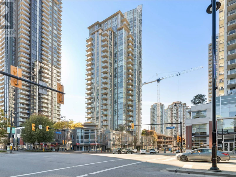 1605 - 3008 Glen Drive, Coquitlam BC V3B 0J5