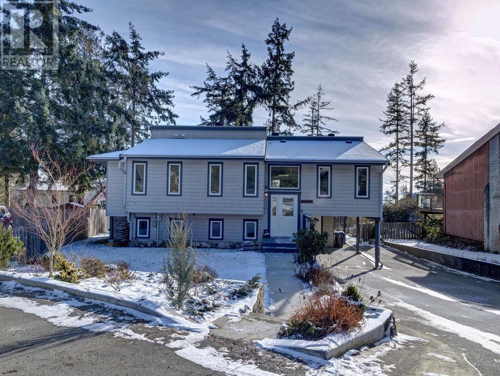 6173 Bligh Road, Sechelt, BC, V0N 3A7