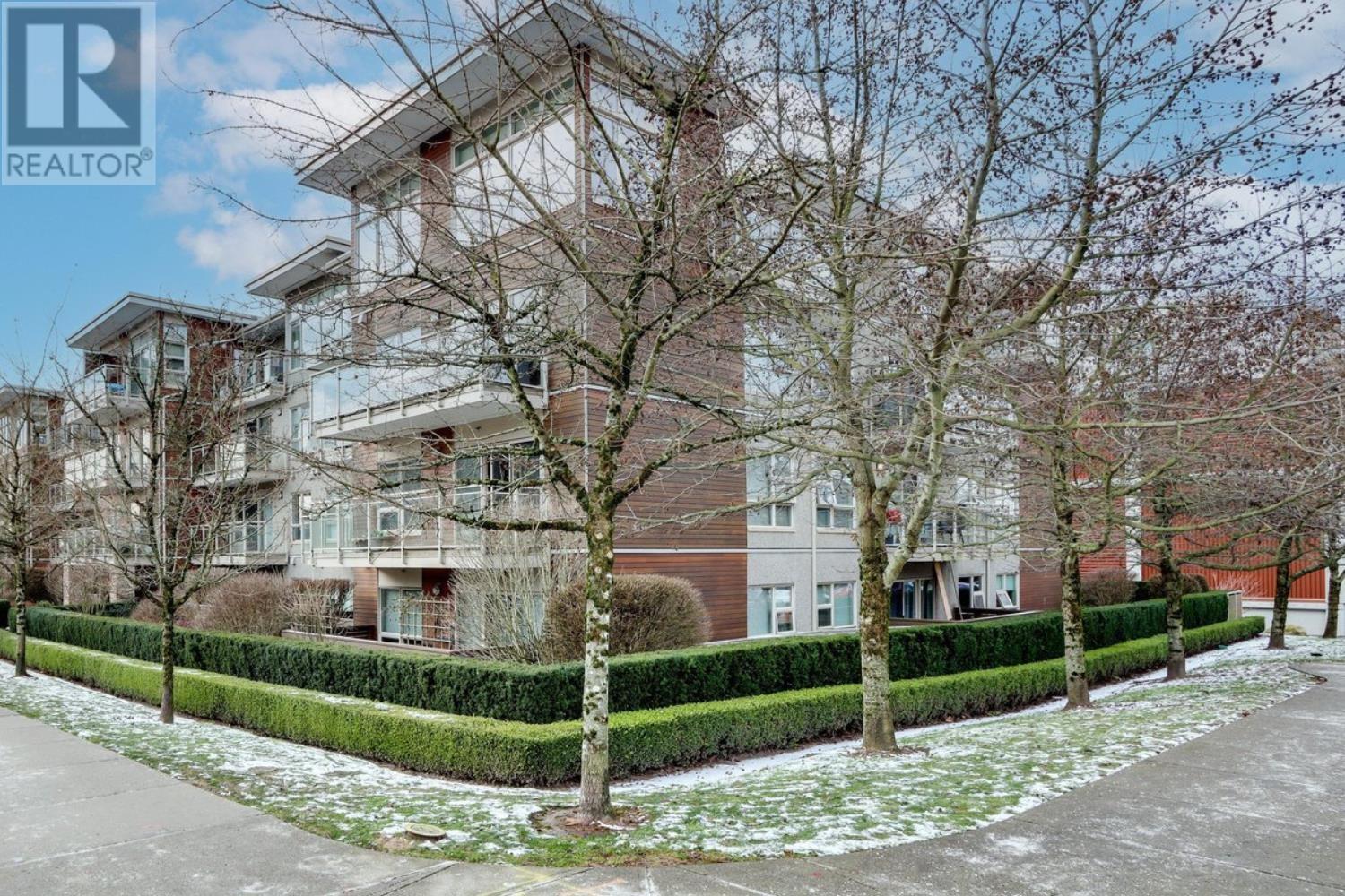 207-1033 St Georges Avenue, North Vancouver, BC, V7L 3H5