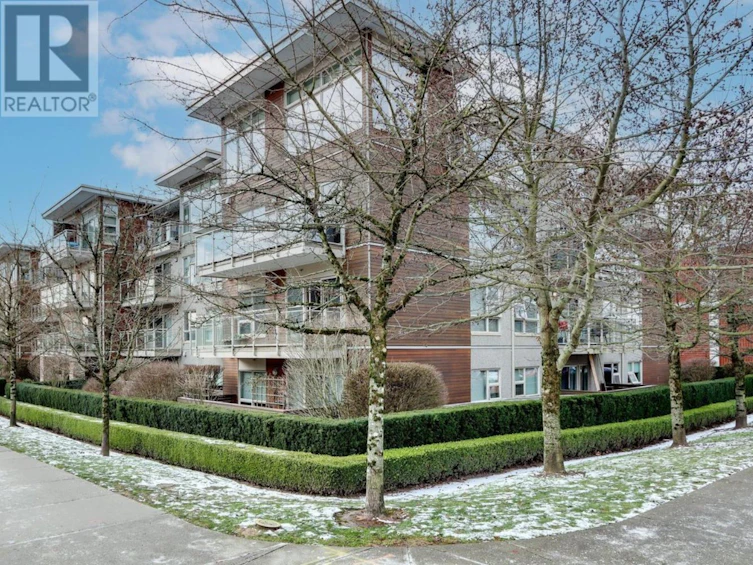 207-1033 St Georges Avenue, North Vancouver, BC, V7L 3H5