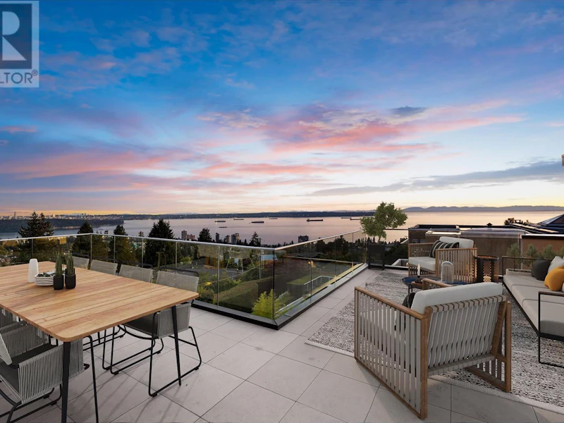 1950 Orchard Way, West Vancouver BC V7V 4G3
