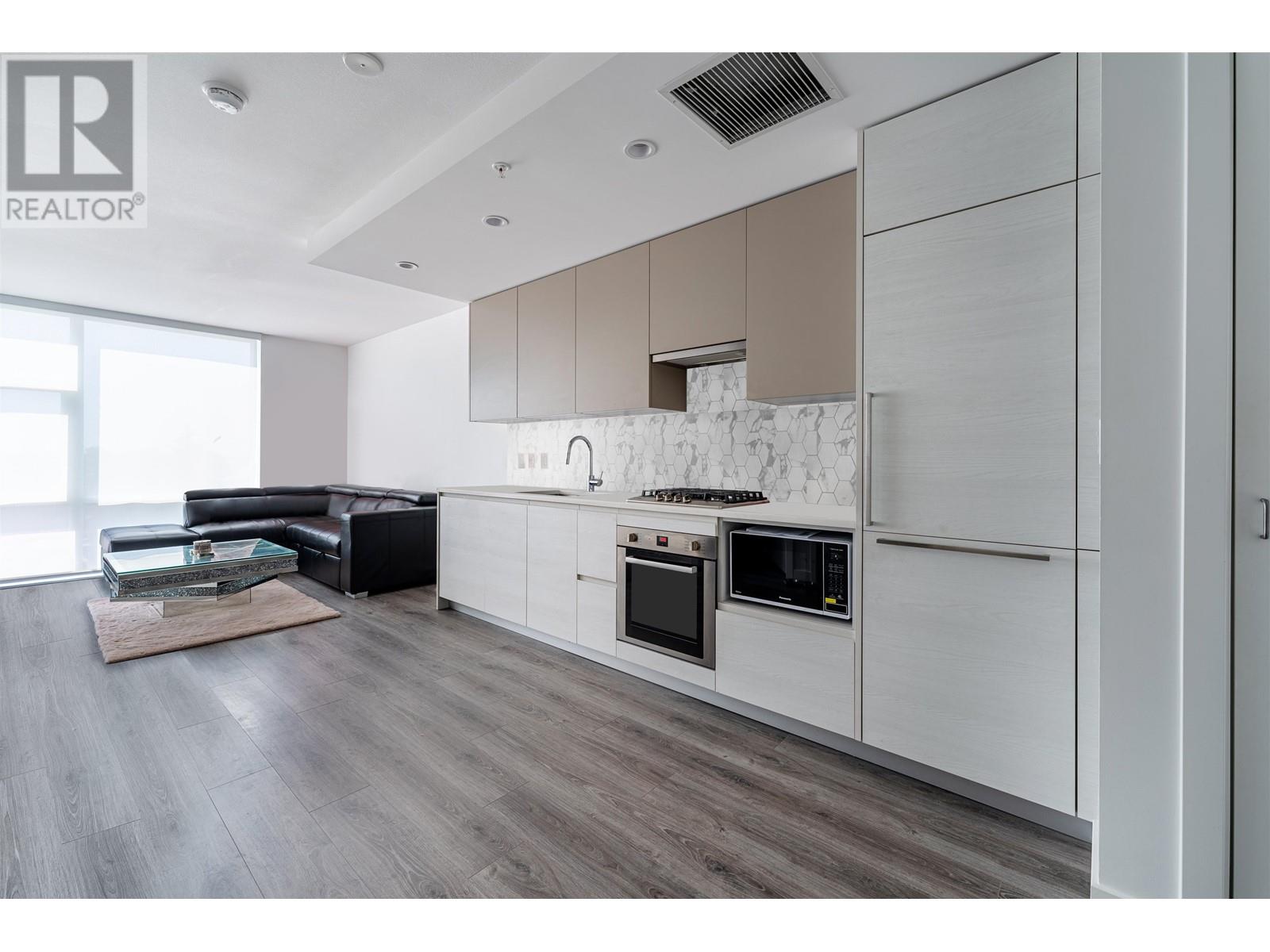 412-8181 Chester Street, Vancouver, BC, V5X 0J9