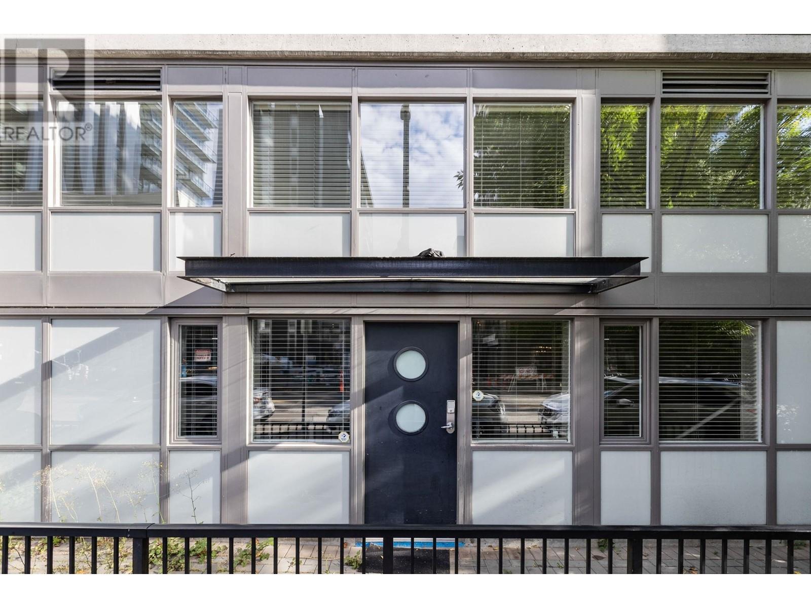 101-892 Carnarvon Street, New Westminster, BC, V3M 0C5