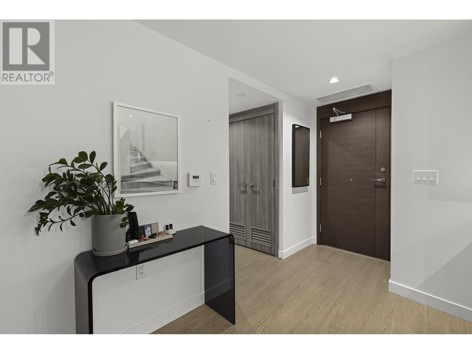 1801-89 Nelson Street, Vancouver, BC, V6Z 0E7 - 17