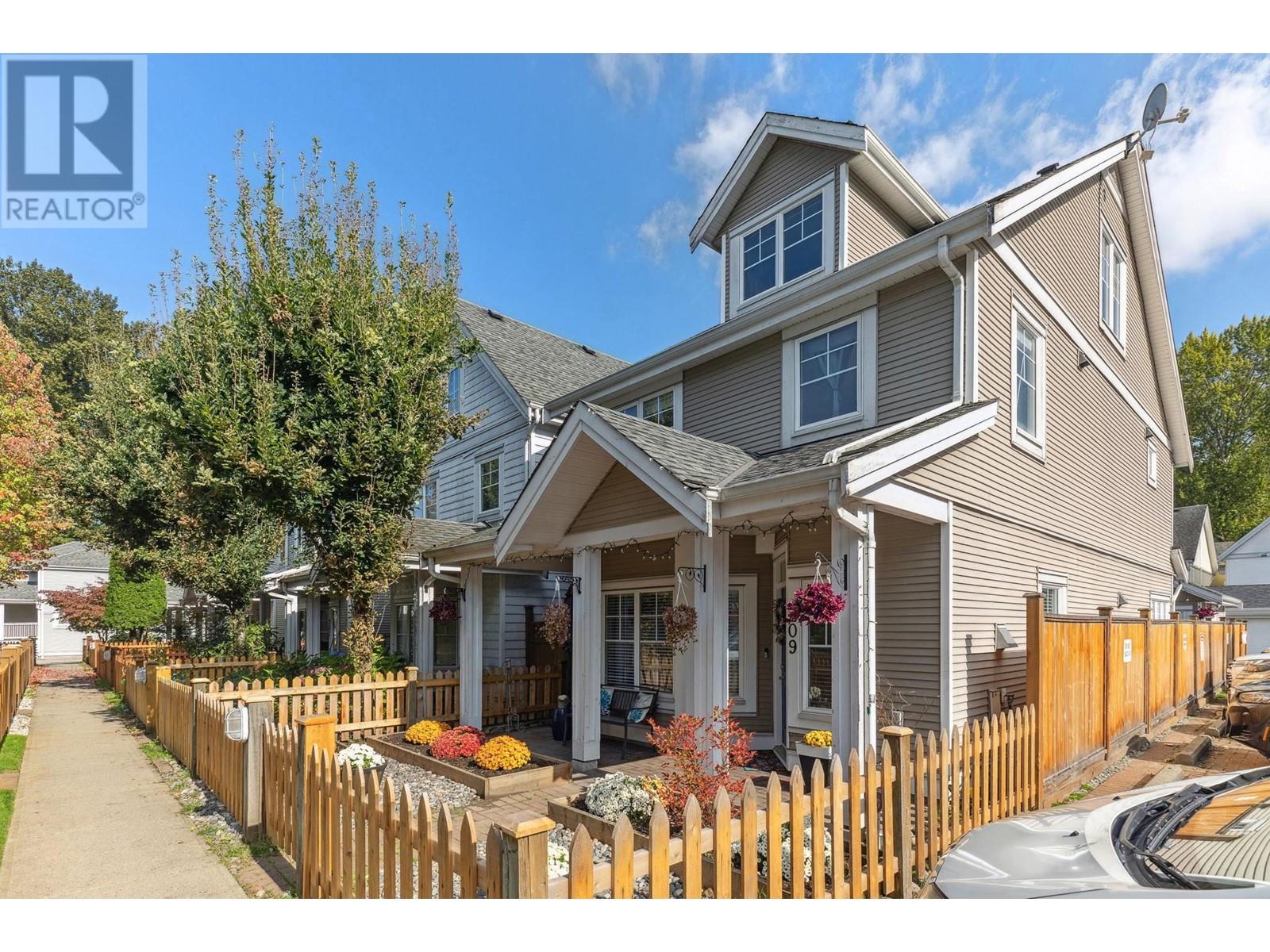 209-3000 Riverbend Drive, Coquitlam, BC, V3C 6R1