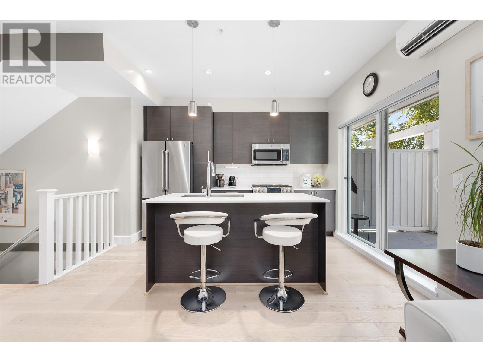 4-288 Camata Street, New Westminster, BC, V3M 0H8
