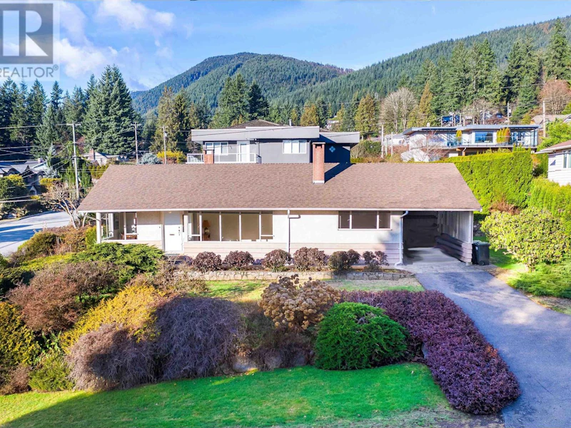 3726 Norwood Avenue, North Vancouver BC V7N 3P9