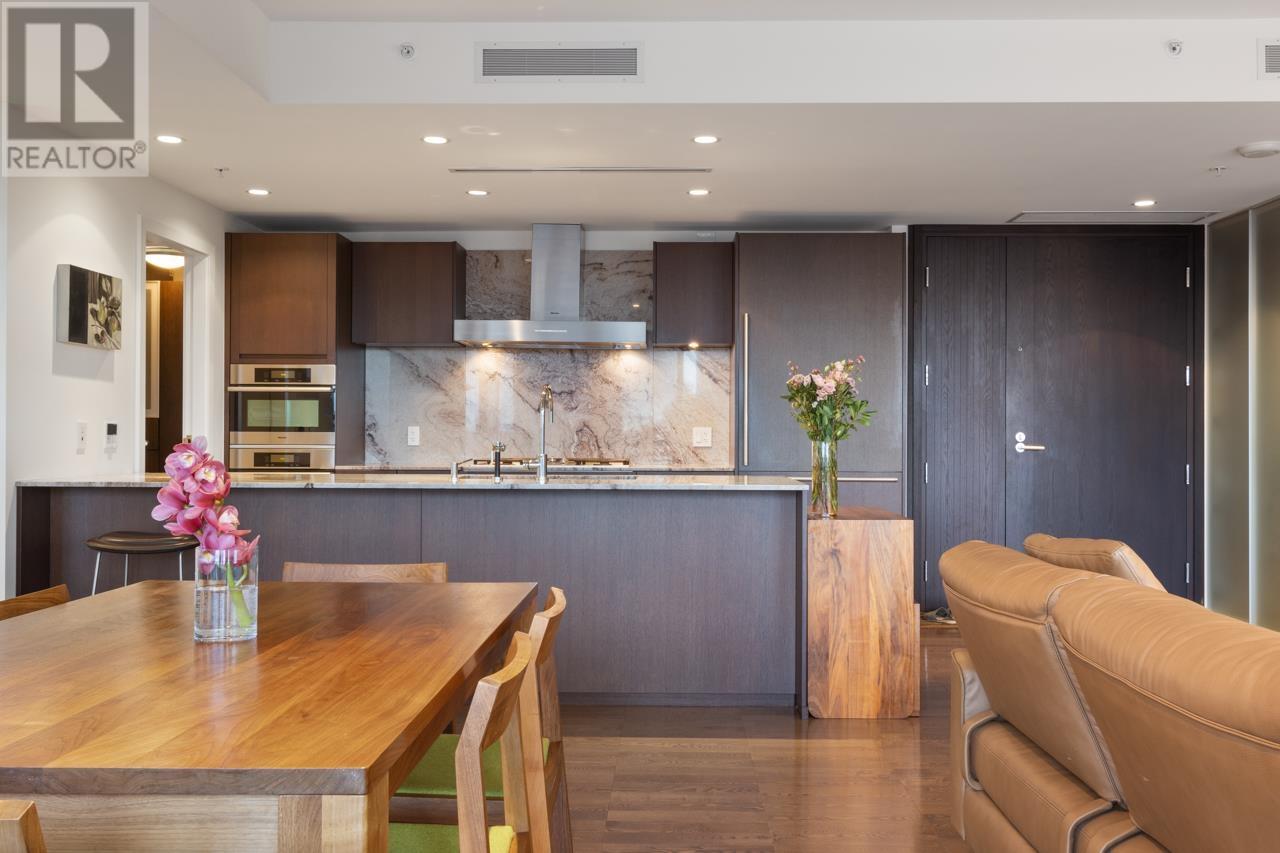 3804-1011 West Cordova Street, Vancouver, BC, V6C 0B2