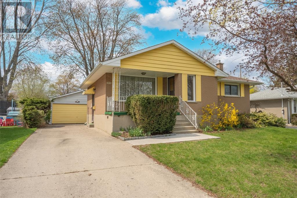 1919 Wildwood Drive, Sarnia, ON, House For Sale REW