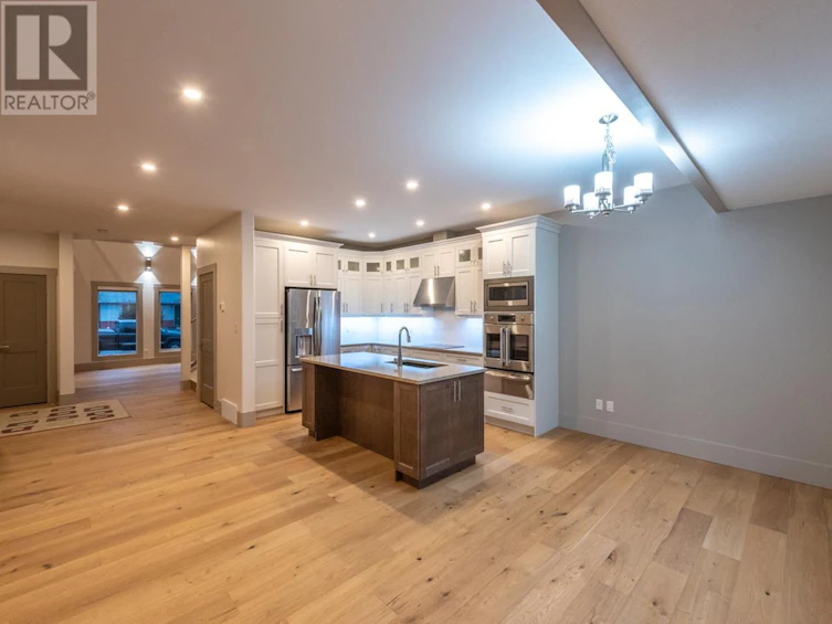 101-237 Phoenix Ave, Penticton, BC, V2A 2Z6