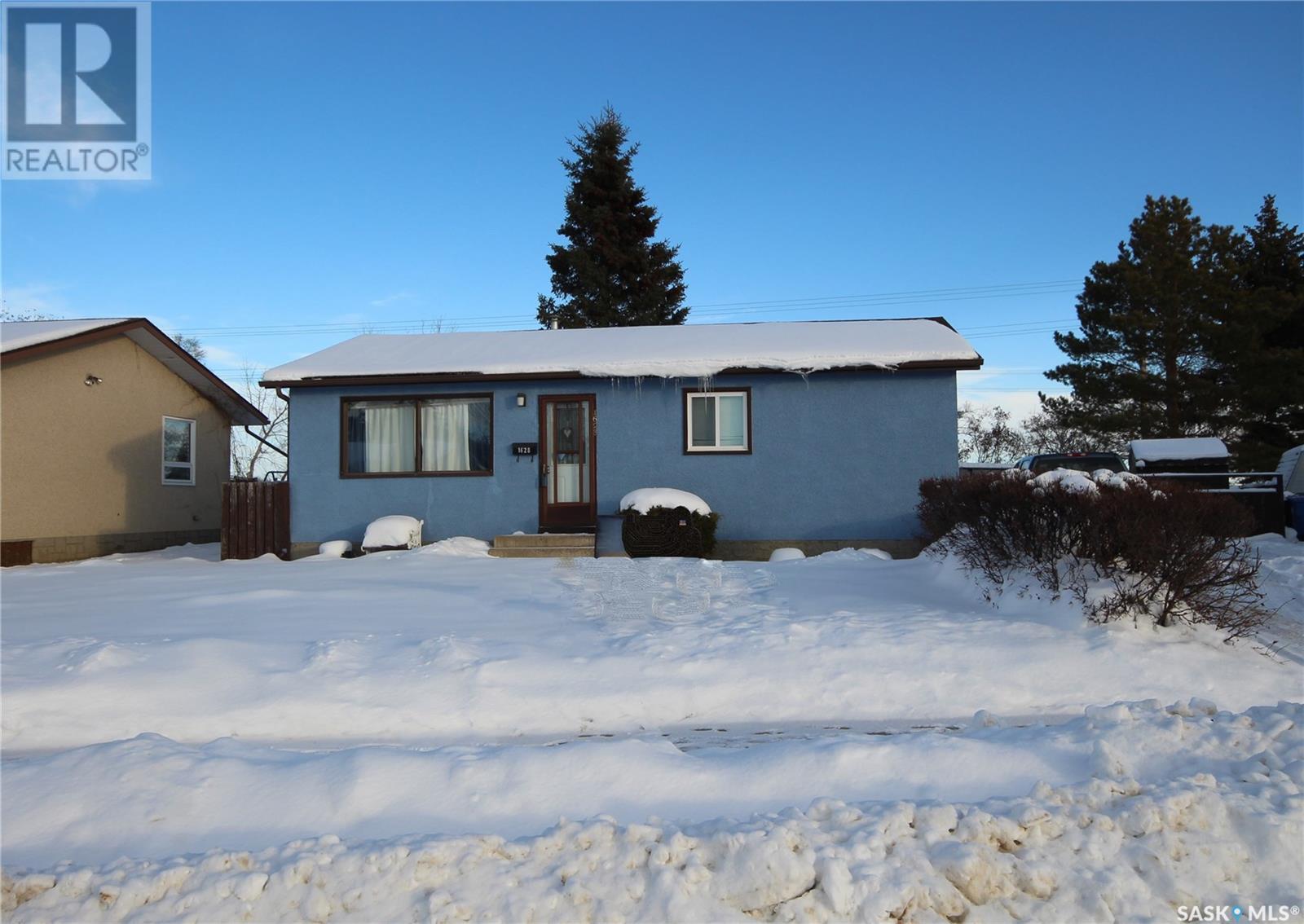 1628 Mackenzie King Cres  