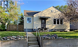 325 Home Street W, Moose Jaw, SK, S6H 4X5