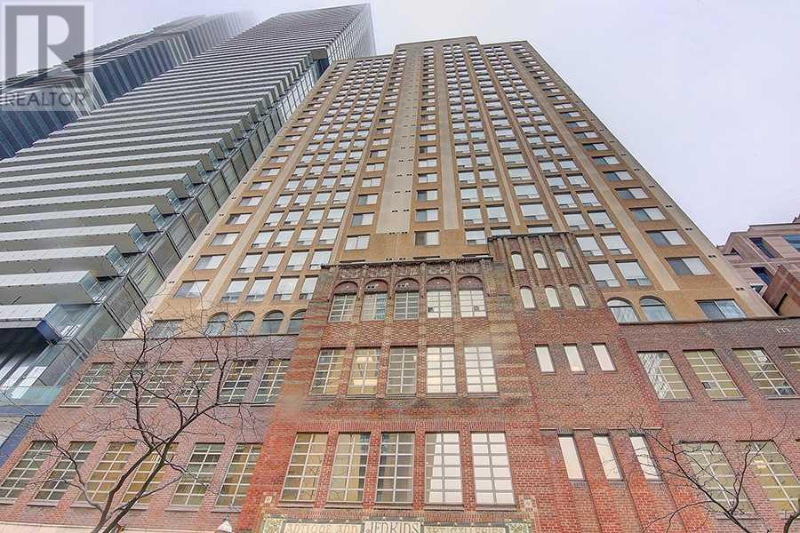 2504-25 Grenville St  