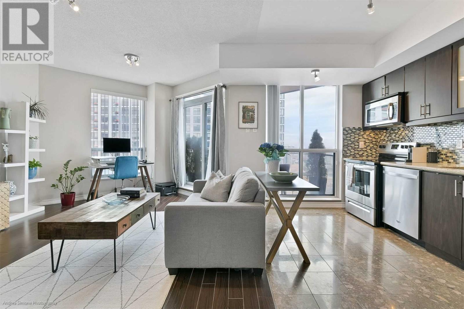 #1513 -410 Queens Quay W  