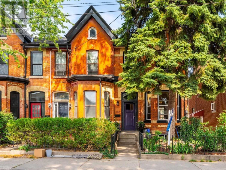 137 Denison Avenue, Toronto, ON, M5T 2N2