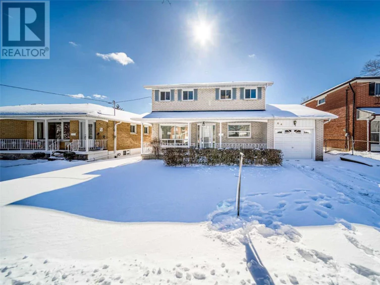 64 Corning Road, Toronto, ON, M2J 2M1