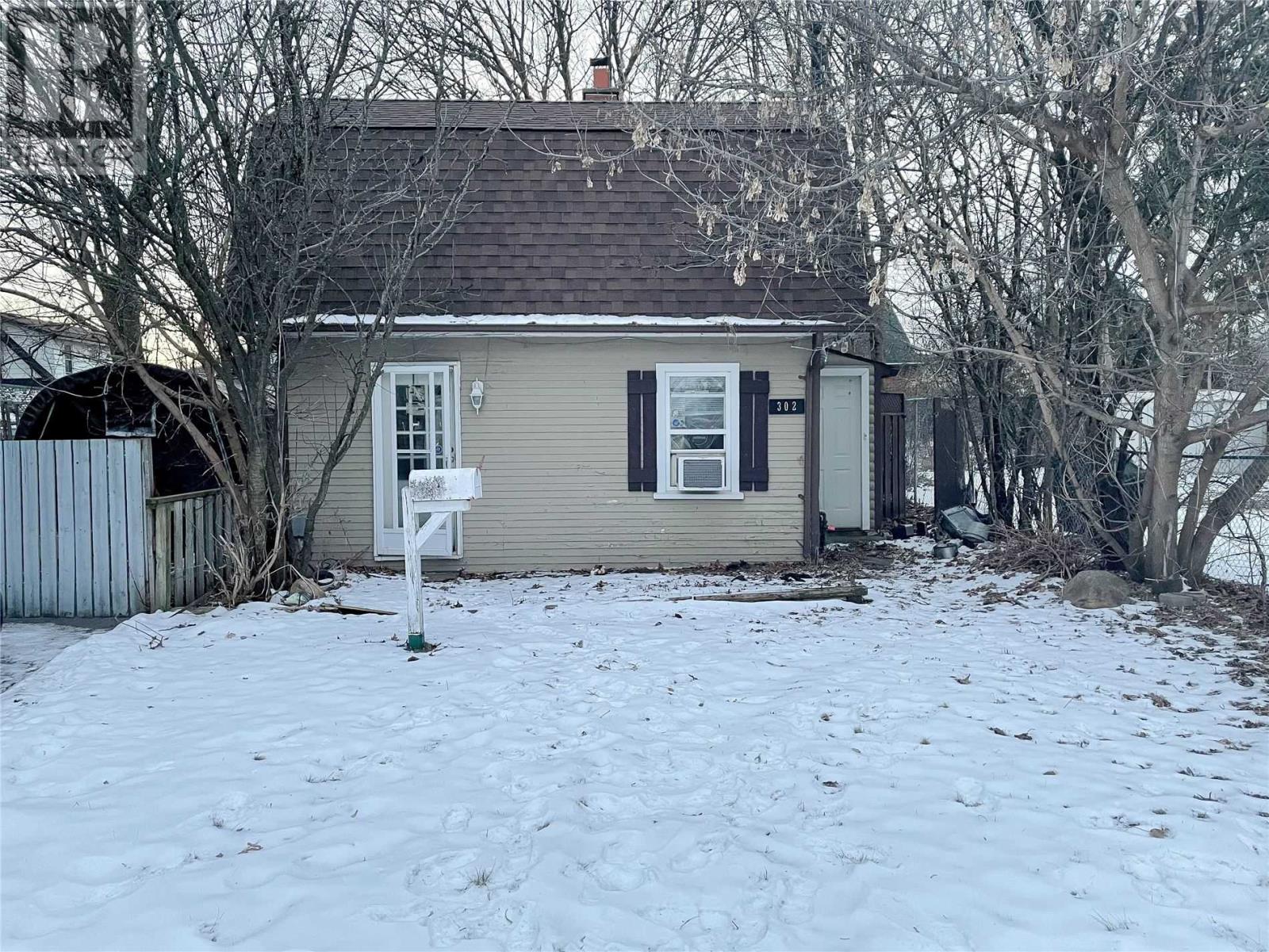 302 French Street, Oshawa, ON, L1G 5N5