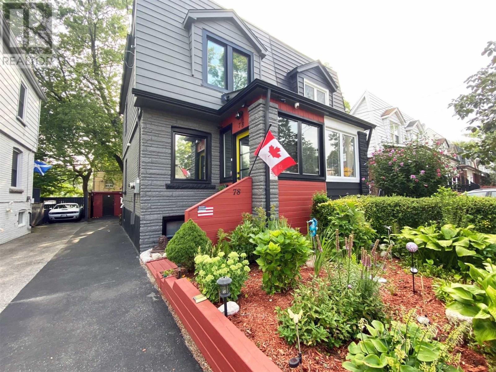 78 Hiltz Avenue, Toronto, ON, M4L 2N5
