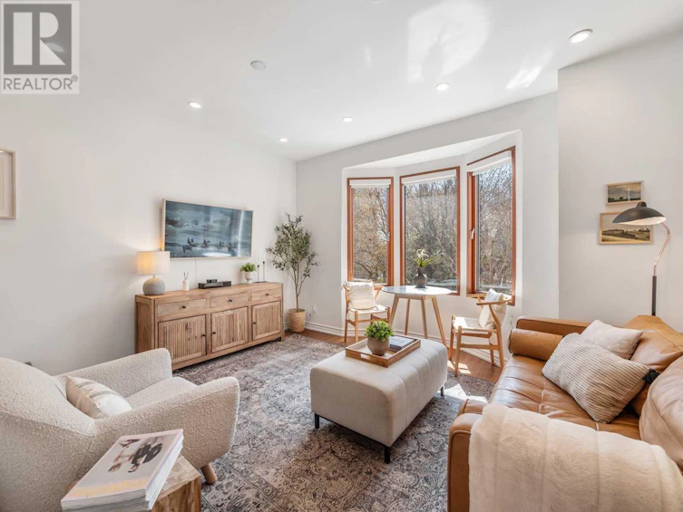 315 Bain Avenue, Toronto, ON, M4J 1B9