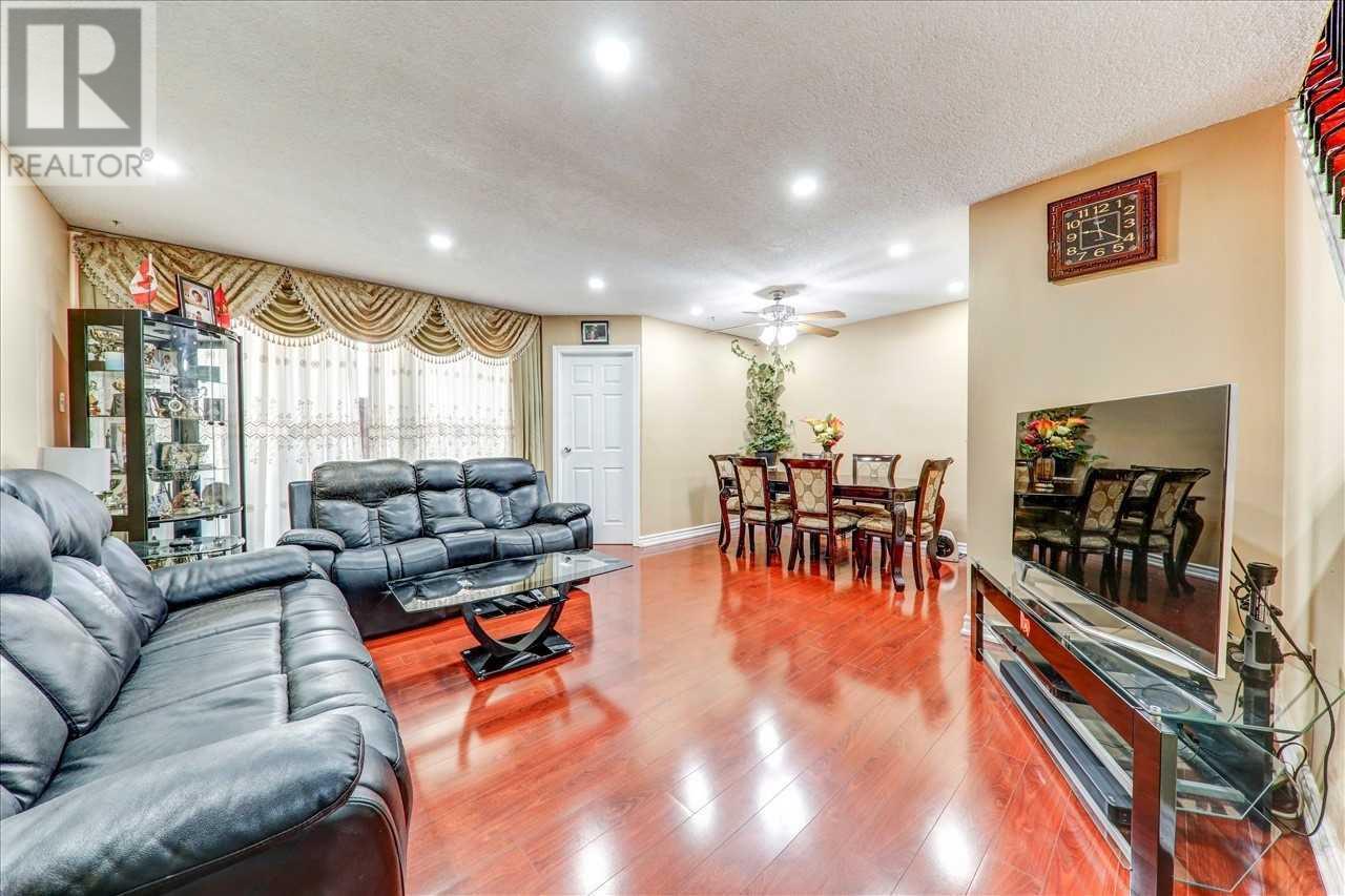 1067100 Mornelle Court, Toronto, ON, Townhouse For Sale REW 1067100 Mornelle Court, Toronto, ON, Townhouse For Sale REW